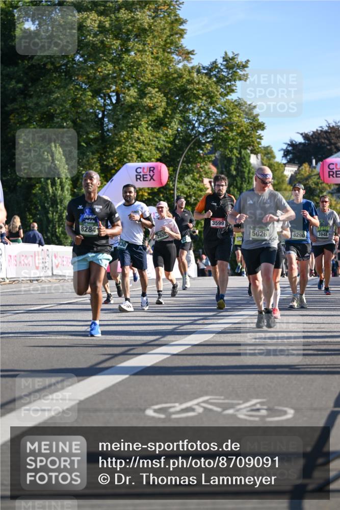 07.09.2025 - BARMER Alsterlauf Dr. Thomas Lammeyer http://msf.ph/oto/8709091 07.09.2025 09:32:42 Laufen 8284, 10, 830, 2920, 3599, 5026, 8290, 3948, 1177, 554 meine-sportfotos.de