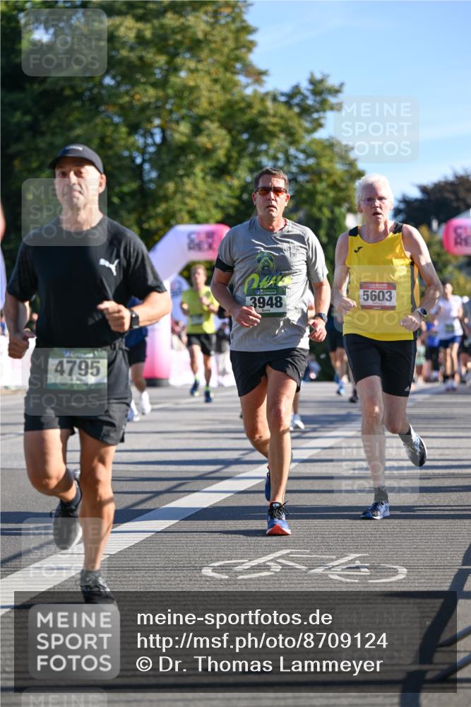 07.09.2025 - BARMER Alsterlauf Dr. Thomas Lammeyer http://msf.ph/oto/8709124 07.09.2025 09:32:46 Laufen 4795, 3948, 5603 meine-sportfotos.de