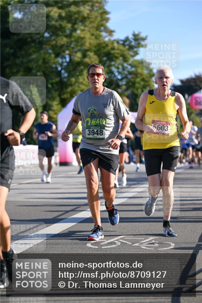 07.09.2025 - BARMER Alsterlauf Dr. Thomas Lammeyer http://msf.ph/oto/8709127 07.09.2025 09:32:47 Laufen 19, 3948, 5603 meine-sportfotos.de