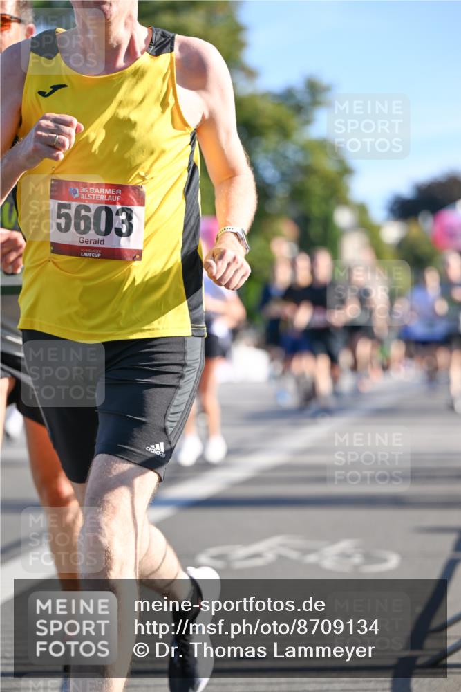 07.09.2025 - BARMER Alsterlauf Dr. Thomas Lammeyer http://msf.ph/oto/8709134 07.09.2025 09:32:48 Laufen 10, 36, 5603 meine-sportfotos.de