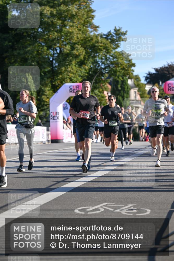 07.09.2025 - BARMER Alsterlauf Dr. Thomas Lammeyer http://msf.ph/oto/8709144 07.09.2025 09:32:50 Laufen 8095, 896, 3589, 554, 4257, 3725 meine-sportfotos.de