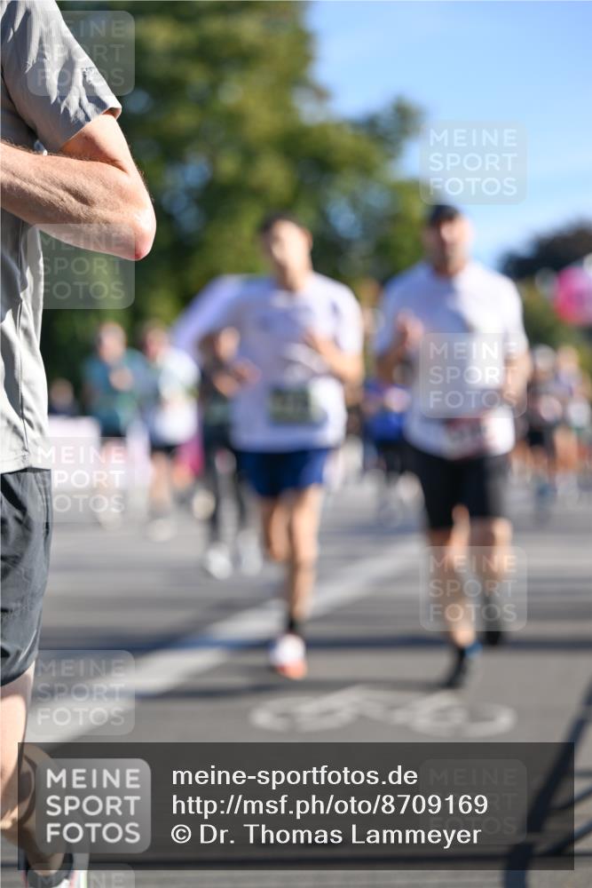 07.09.2025 - BARMER Alsterlauf Dr. Thomas Lammeyer http://msf.ph/oto/8709169 07.09.2025 09:32:54 Laufen  meine-sportfotos.de