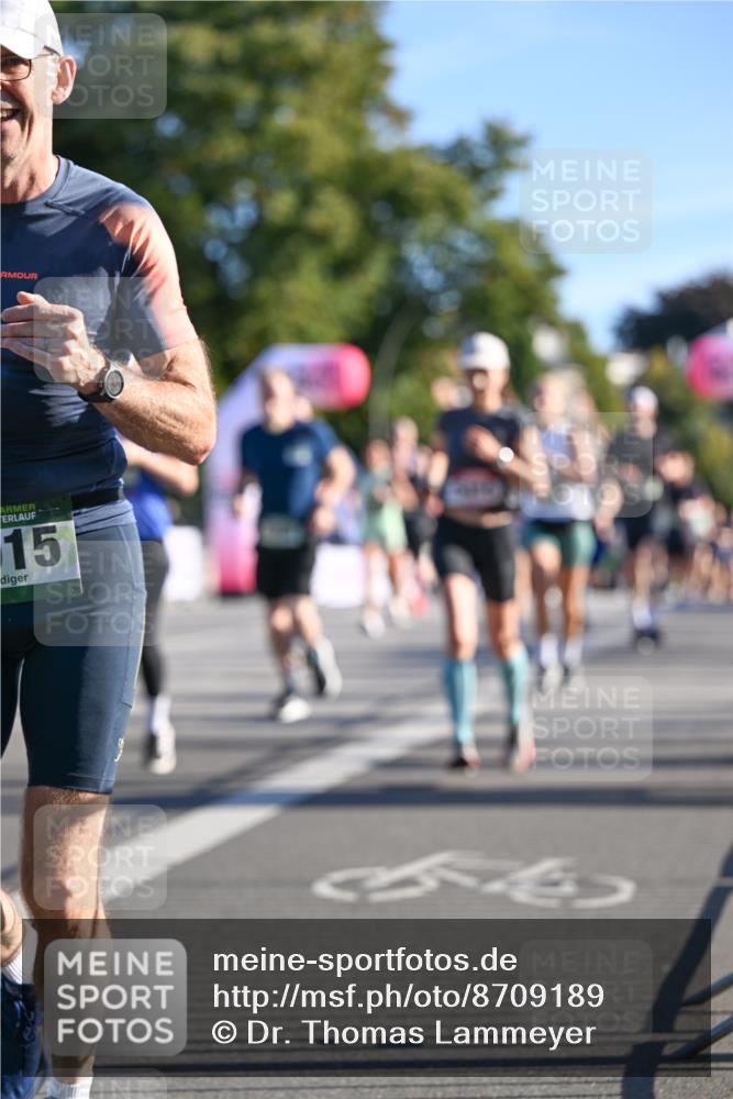 07.09.2025 - BARMER Alsterlauf Dr. Thomas Lammeyer http://msf.ph/oto/8709189 07.09.2025 09:32:58 Laufen 15, 464 meine-sportfotos.de