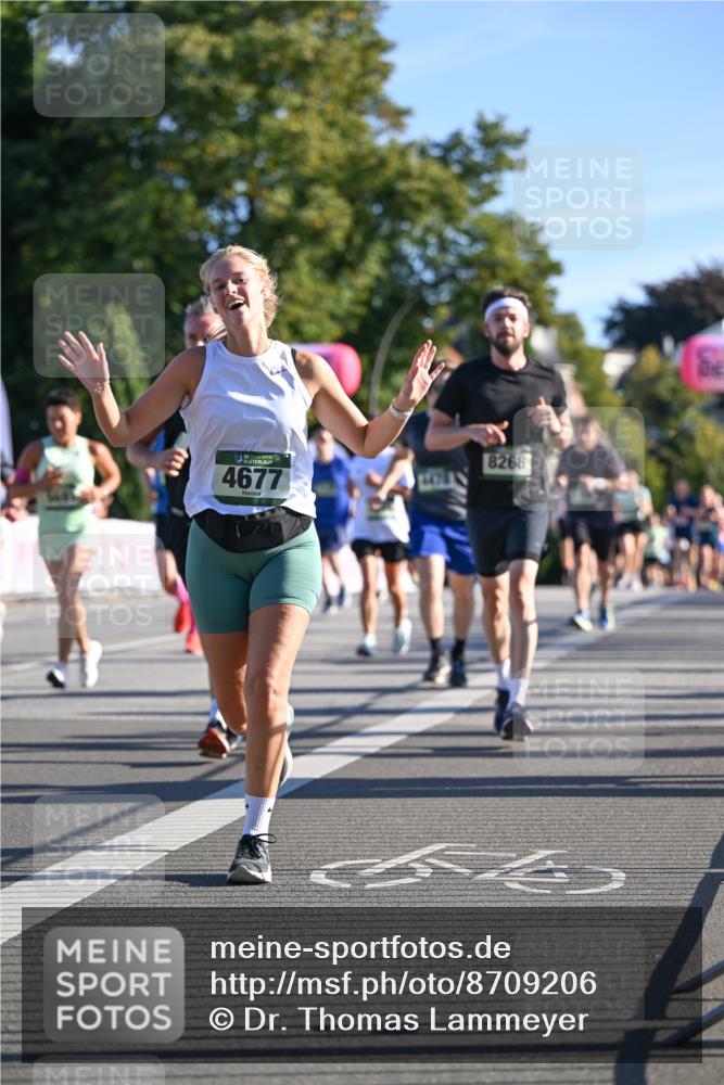07.09.2025 - BARMER Alsterlauf Dr. Thomas Lammeyer http://msf.ph/oto/8709206 07.09.2025 09:33:01 Laufen 4677, 8268 meine-sportfotos.de