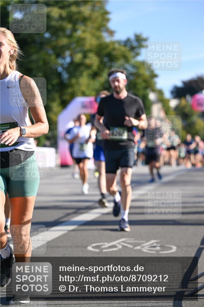 07.09.2025 - BARMER Alsterlauf Dr. Thomas Lammeyer http://msf.ph/oto/8709212 07.09.2025 09:33:01 Laufen  meine-sportfotos.de