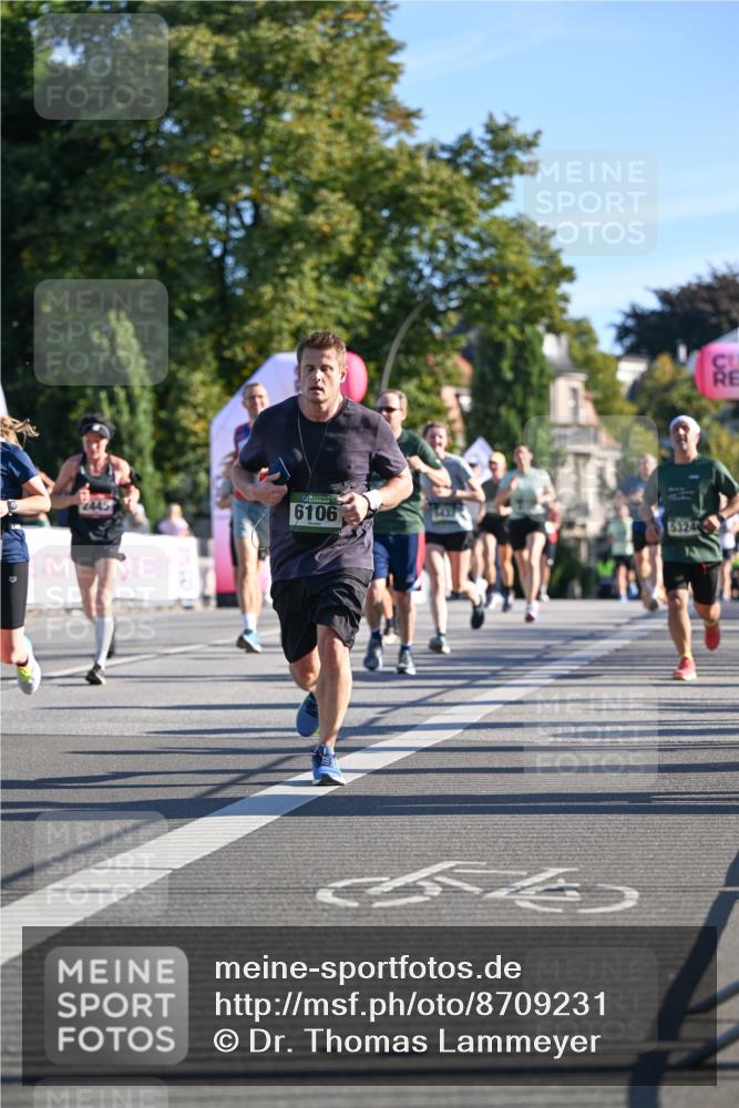 07.09.2025 - BARMER Alsterlauf Dr. Thomas Lammeyer http://msf.ph/oto/8709231 07.09.2025 09:33:04 Laufen 2445, 6106, 5324 meine-sportfotos.de