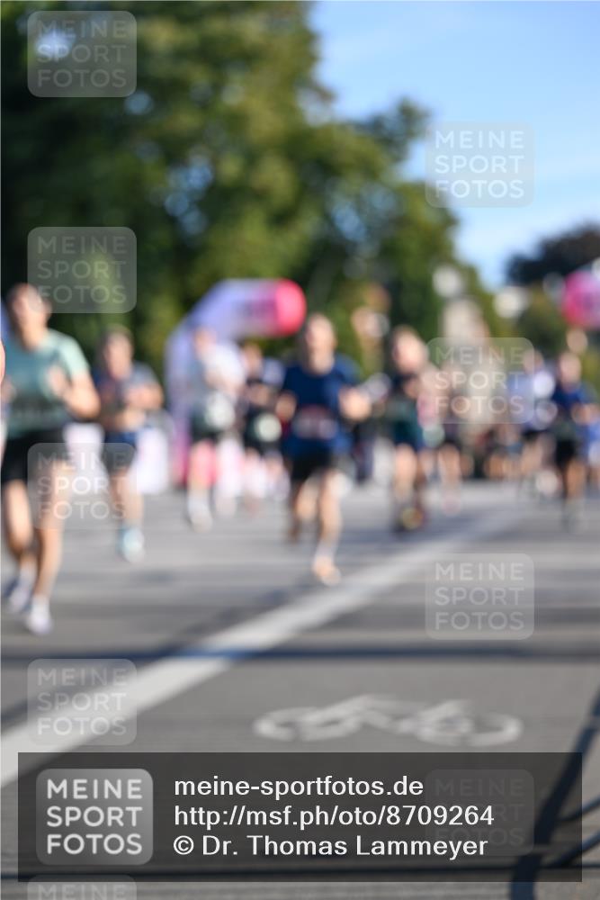 07.09.2025 - BARMER Alsterlauf Dr. Thomas Lammeyer http://msf.ph/oto/8709264 07.09.2025 09:33:09 Laufen  meine-sportfotos.de