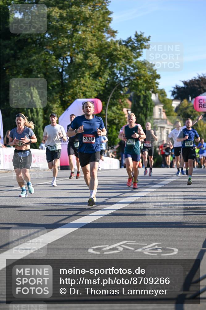 07.09.2025 - BARMER Alsterlauf Dr. Thomas Lammeyer http://msf.ph/oto/8709266 07.09.2025 09:33:10 Laufen 2839, 5462, 827, 4746 meine-sportfotos.de