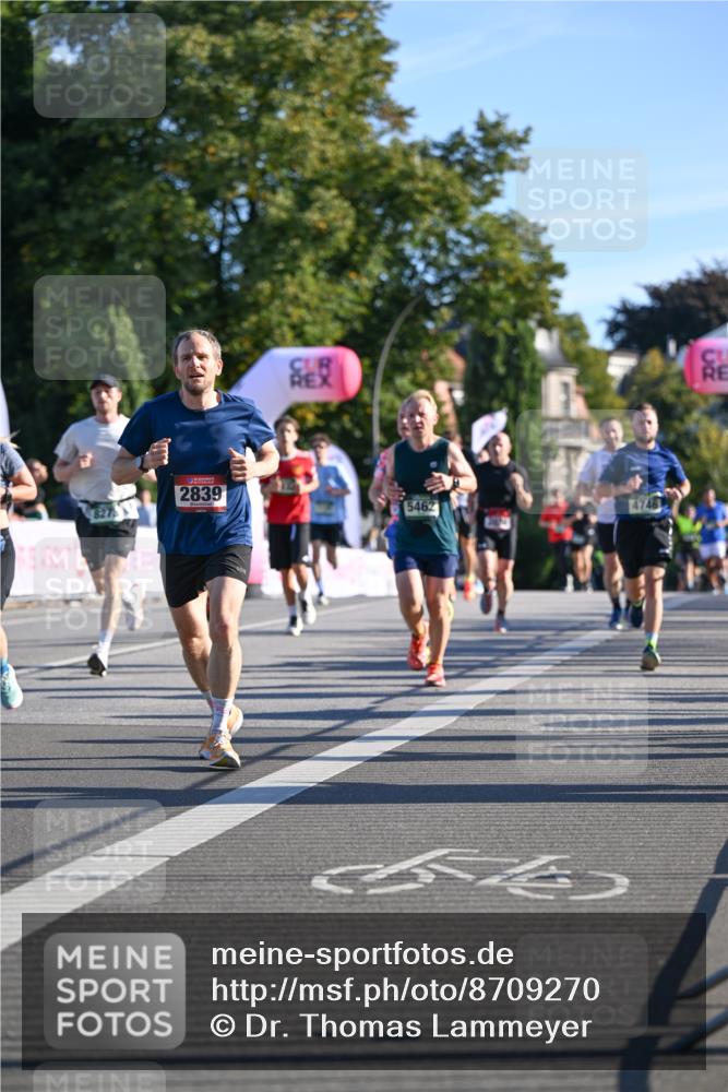 07.09.2025 - BARMER Alsterlauf Dr. Thomas Lammeyer http://msf.ph/oto/8709270 07.09.2025 09:33:11 Laufen 2839, 5462, 4746, 54 meine-sportfotos.de