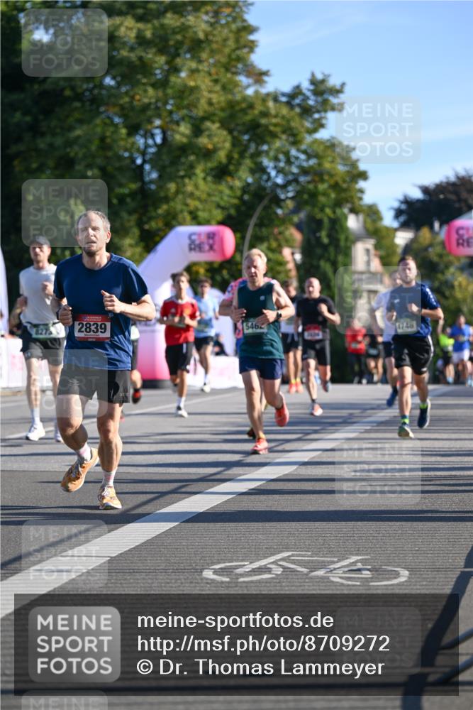 07.09.2025 - BARMER Alsterlauf Dr. Thomas Lammeyer http://msf.ph/oto/8709272 07.09.2025 09:33:11 Laufen 2839, 5462, 4746, 54 meine-sportfotos.de