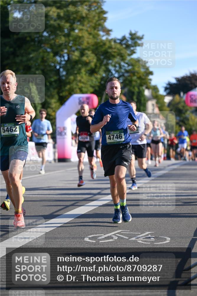 07.09.2025 - BARMER Alsterlauf Dr. Thomas Lammeyer http://msf.ph/oto/8709287 07.09.2025 09:33:13 Laufen 5462, 20216, 4746 meine-sportfotos.de