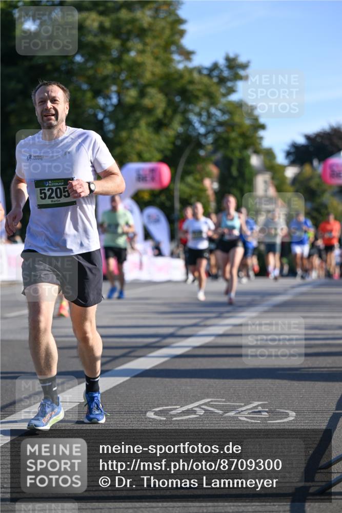 07.09.2025 - BARMER Alsterlauf Dr. Thomas Lammeyer http://msf.ph/oto/8709300 07.09.2025 09:33:16 Laufen 136, 5205, 2048 meine-sportfotos.de