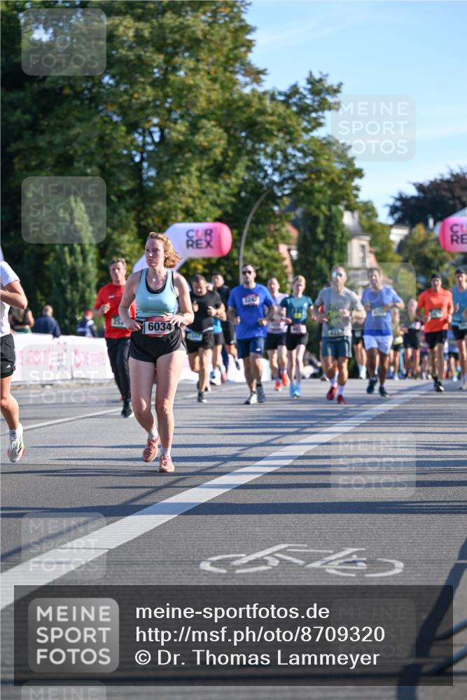 07.09.2025 - BARMER Alsterlauf Dr. Thomas Lammeyer http://msf.ph/oto/8709320 07.09.2025 09:33:19 Laufen 252, 6034, 3244 meine-sportfotos.de