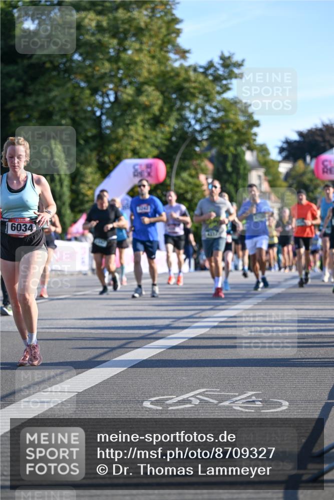 07.09.2025 - BARMER Alsterlauf Dr. Thomas Lammeyer http://msf.ph/oto/8709327 07.09.2025 09:33:20 Laufen 6034 meine-sportfotos.de