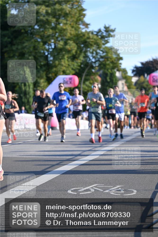 07.09.2025 - BARMER Alsterlauf Dr. Thomas Lammeyer http://msf.ph/oto/8709330 07.09.2025 09:33:20 Laufen  meine-sportfotos.de