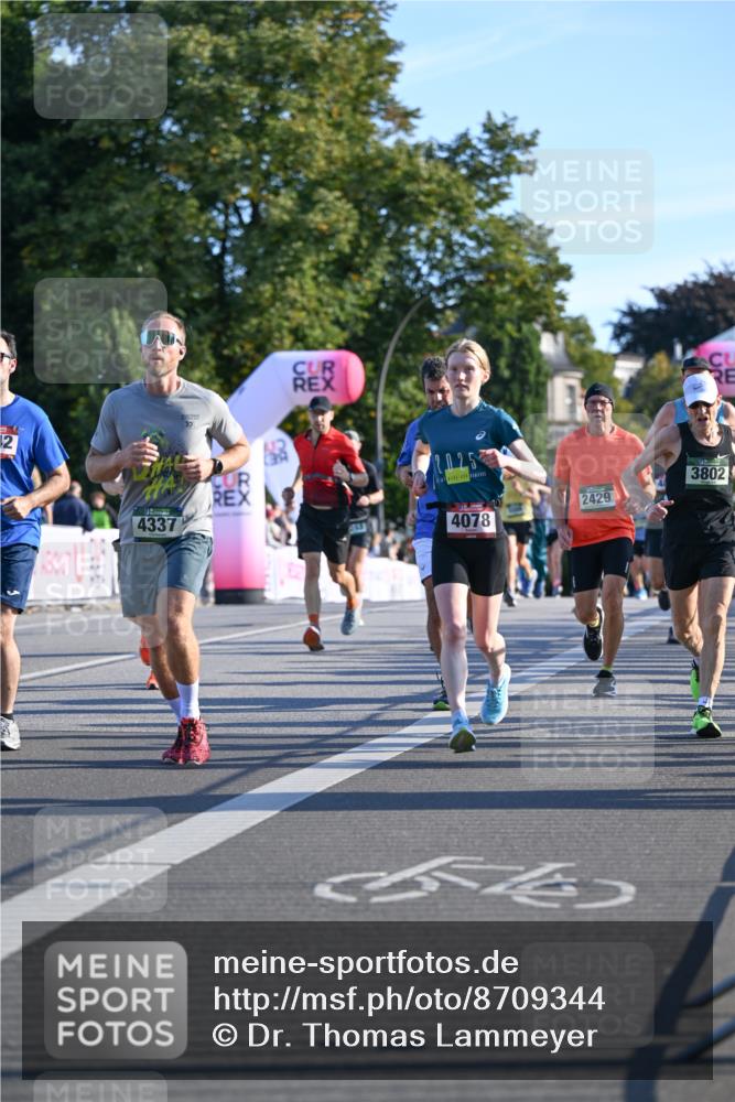 07.09.2025 - BARMER Alsterlauf Dr. Thomas Lammeyer http://msf.ph/oto/8709344 07.09.2025 09:33:22 Laufen 2, 10, 4337, 4078, 2429, 3802 meine-sportfotos.de