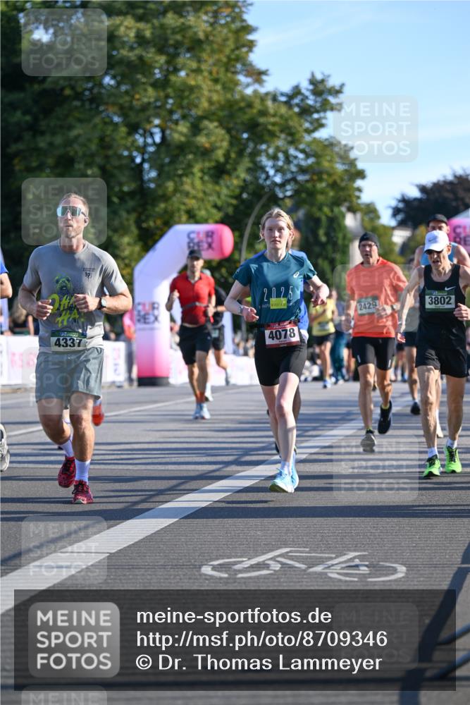 07.09.2025 - BARMER Alsterlauf Dr. Thomas Lammeyer http://msf.ph/oto/8709346 07.09.2025 09:33:23 Laufen 4337, 2025, 4078, 2429, 3802 meine-sportfotos.de
