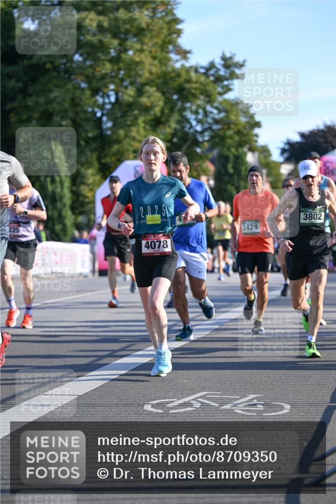07.09.2025 - BARMER Alsterlauf Dr. Thomas Lammeyer http://msf.ph/oto/8709350 07.09.2025 09:33:23 Laufen 225, 2025, 4078, 2429, 3802 meine-sportfotos.de