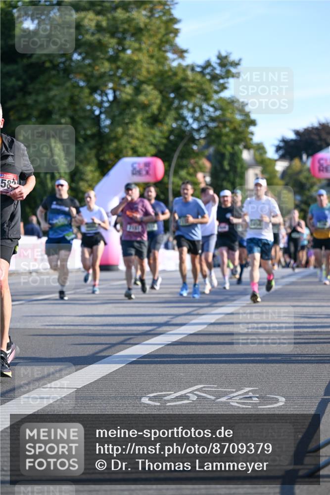 07.09.2025 - BARMER Alsterlauf Dr. Thomas Lammeyer http://msf.ph/oto/8709379 07.09.2025 09:33:29 Laufen 58 meine-sportfotos.de
