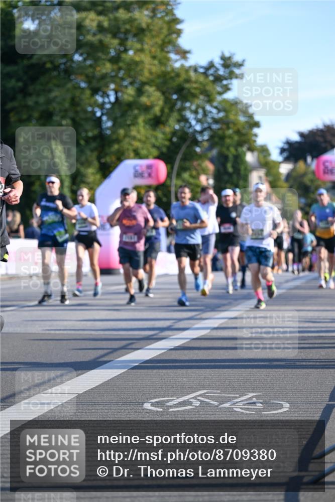 07.09.2025 - BARMER Alsterlauf Dr. Thomas Lammeyer http://msf.ph/oto/8709380 07.09.2025 09:33:29 Laufen  meine-sportfotos.de