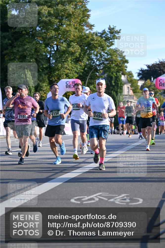 07.09.2025 - BARMER Alsterlauf Dr. Thomas Lammeyer http://msf.ph/oto/8709390 07.09.2025 09:33:31 Laufen 06, 2150, 2151, 4546, 3396, 2494 meine-sportfotos.de