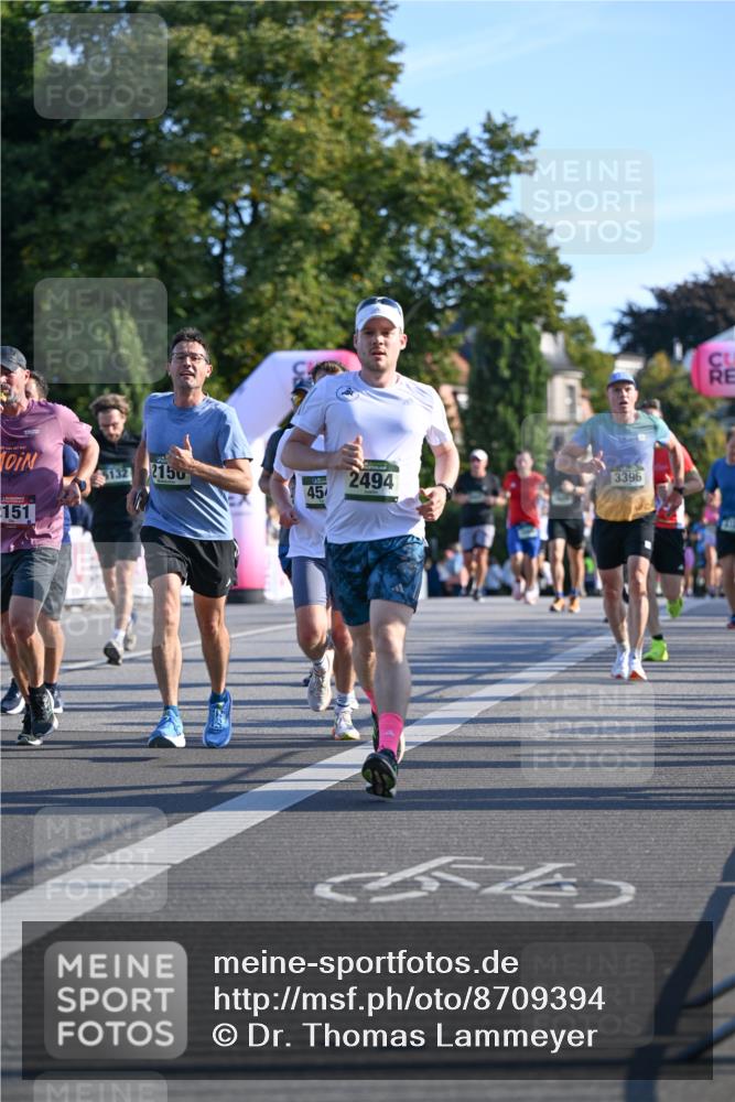 07.09.2025 - BARMER Alsterlauf Dr. Thomas Lammeyer http://msf.ph/oto/8709394 07.09.2025 09:33:32 Laufen 5132, 2150, 2494, 3396, 45, 151 meine-sportfotos.de