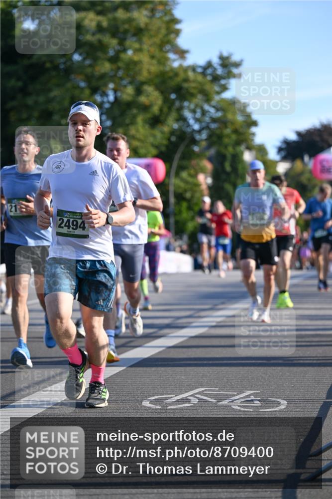 07.09.2025 - BARMER Alsterlauf Dr. Thomas Lammeyer http://msf.ph/oto/8709400 07.09.2025 09:33:33 Laufen 2494 meine-sportfotos.de