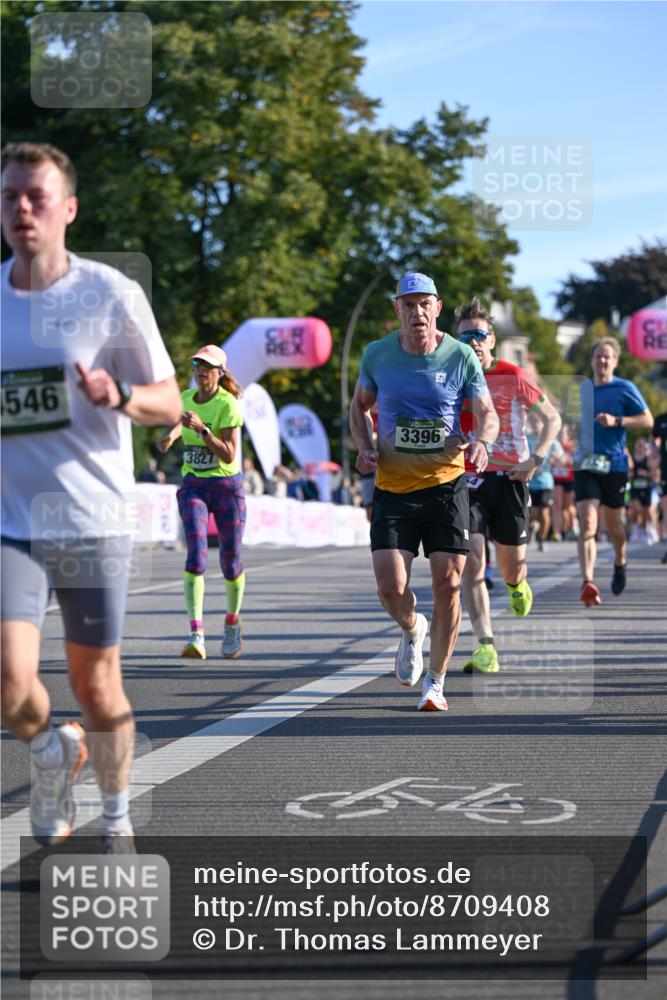 07.09.2025 - BARMER Alsterlauf Dr. Thomas Lammeyer http://msf.ph/oto/8709408 07.09.2025 09:33:34 Laufen 1546, 3827, 3396 meine-sportfotos.de
