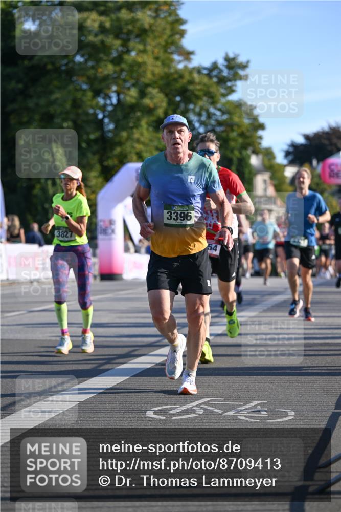 07.09.2025 - BARMER Alsterlauf Dr. Thomas Lammeyer http://msf.ph/oto/8709413 07.09.2025 09:33:35 Laufen 3827, 3396, 54 meine-sportfotos.de