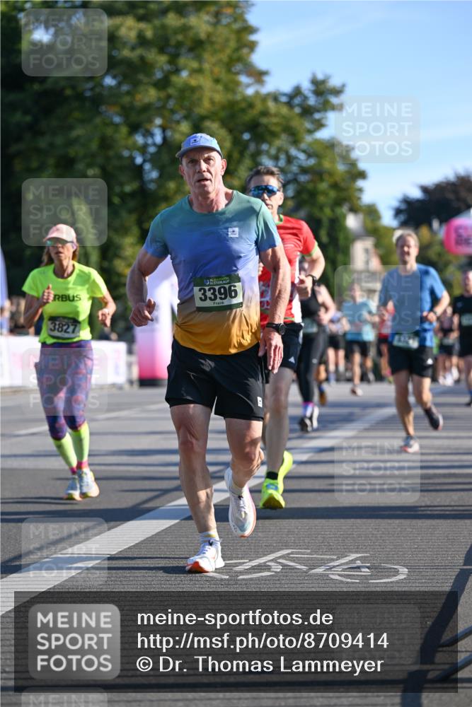 07.09.2025 - BARMER Alsterlauf Dr. Thomas Lammeyer http://msf.ph/oto/8709414 07.09.2025 09:33:35 Laufen 3827, 3396 meine-sportfotos.de