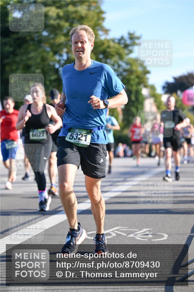 07.09.2025 - BARMER Alsterlauf Dr. Thomas Lammeyer http://msf.ph/oto/8709430 07.09.2025 09:33:38 Laufen 6027, 5321 meine-sportfotos.de