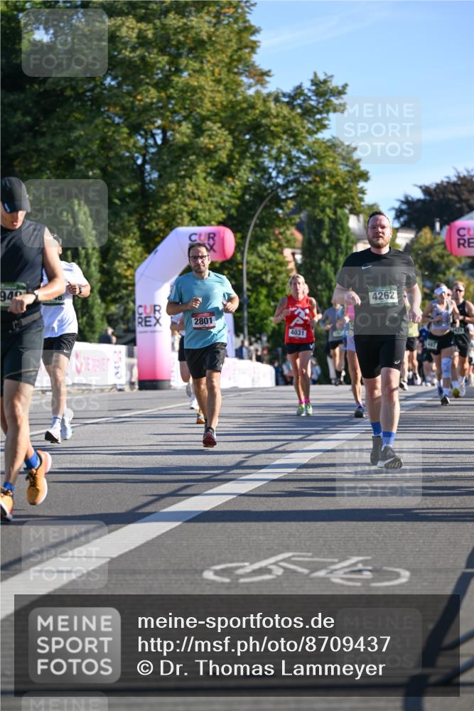 07.09.2025 - BARMER Alsterlauf Dr. Thomas Lammeyer http://msf.ph/oto/8709437 07.09.2025 09:33:39 Laufen 949, 2801, 4031, 4262, 497 meine-sportfotos.de