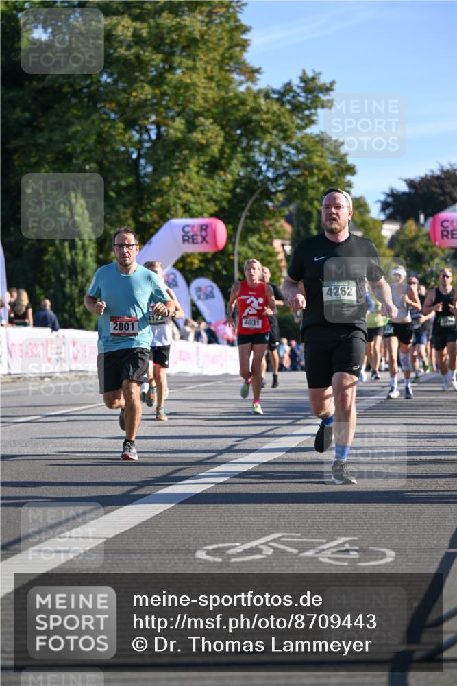 07.09.2025 - BARMER Alsterlauf Dr. Thomas Lammeyer http://msf.ph/oto/8709443 07.09.2025 09:33:40 Laufen 4031, 2801, 4262, 54 meine-sportfotos.de