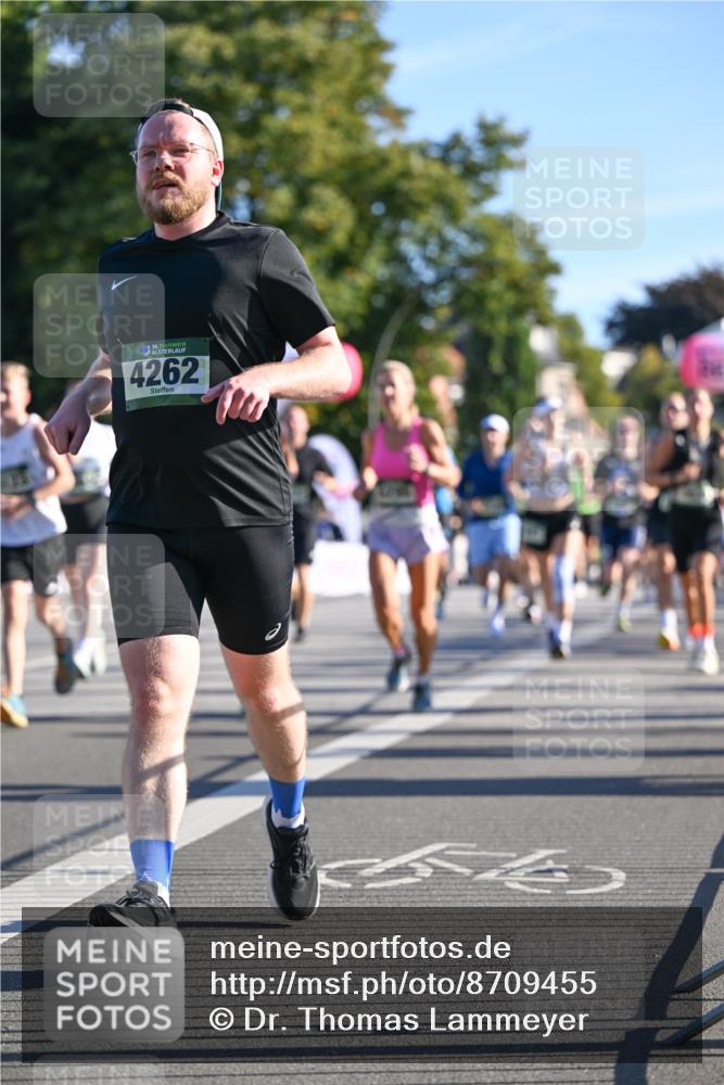 07.09.2025 - BARMER Alsterlauf Dr. Thomas Lammeyer http://msf.ph/oto/8709455 07.09.2025 09:33:42 Laufen 36, 4262 meine-sportfotos.de