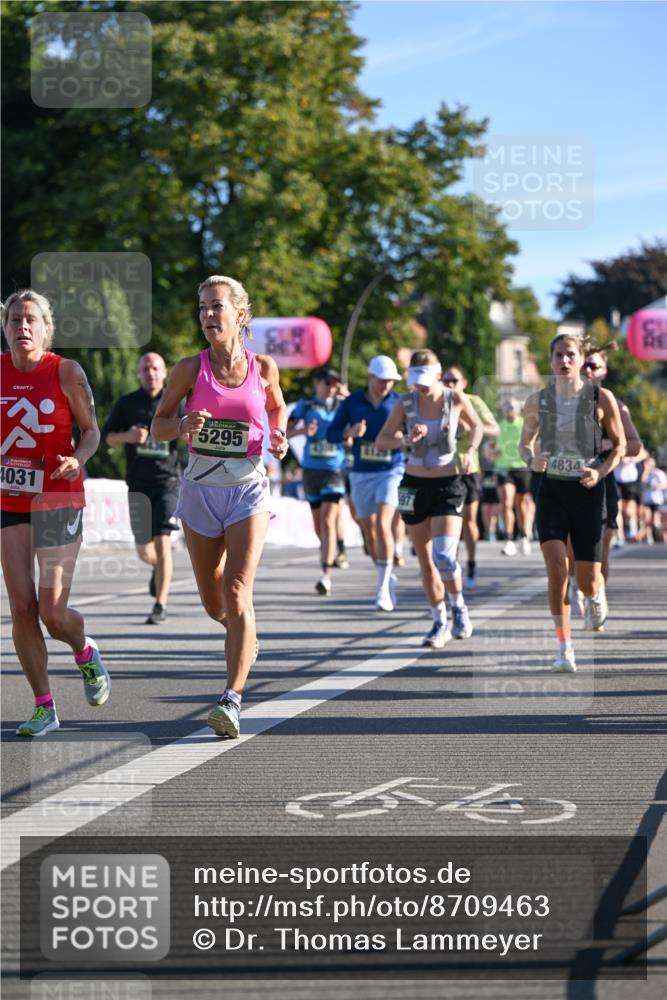 07.09.2025 - BARMER Alsterlauf Dr. Thomas Lammeyer http://msf.ph/oto/8709463 07.09.2025 09:33:43 Laufen 4031, 5295, 4834 meine-sportfotos.de