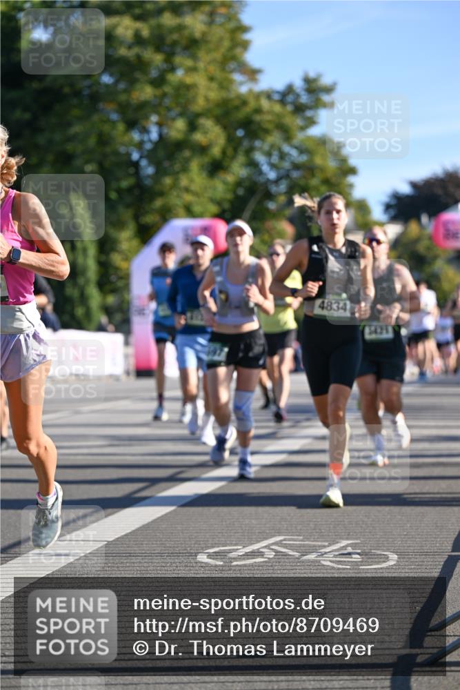 07.09.2025 - BARMER Alsterlauf Dr. Thomas Lammeyer http://msf.ph/oto/8709469 07.09.2025 09:33:44 Laufen 4834, 3421 meine-sportfotos.de