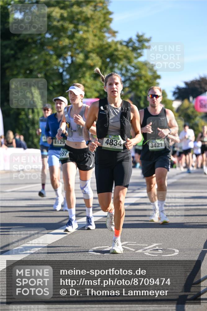 07.09.2025 - BARMER Alsterlauf Dr. Thomas Lammeyer http://msf.ph/oto/8709474 07.09.2025 09:33:45 Laufen 697, 4834, 3421 meine-sportfotos.de
