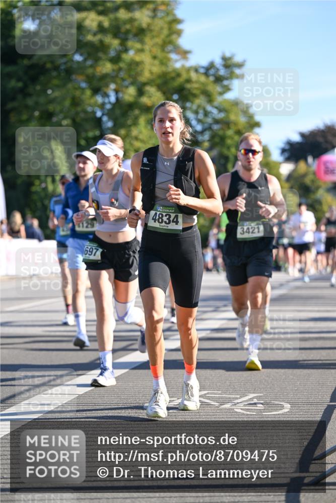 07.09.2025 - BARMER Alsterlauf Dr. Thomas Lammeyer http://msf.ph/oto/8709475 07.09.2025 09:33:45 Laufen 697, 4834, 3421 meine-sportfotos.de