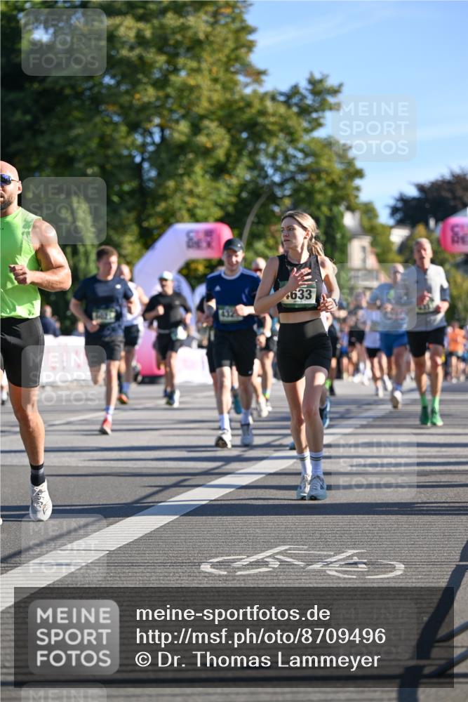 07.09.2025 - BARMER Alsterlauf Dr. Thomas Lammeyer http://msf.ph/oto/8709496 07.09.2025 09:33:50 Laufen 4633 meine-sportfotos.de