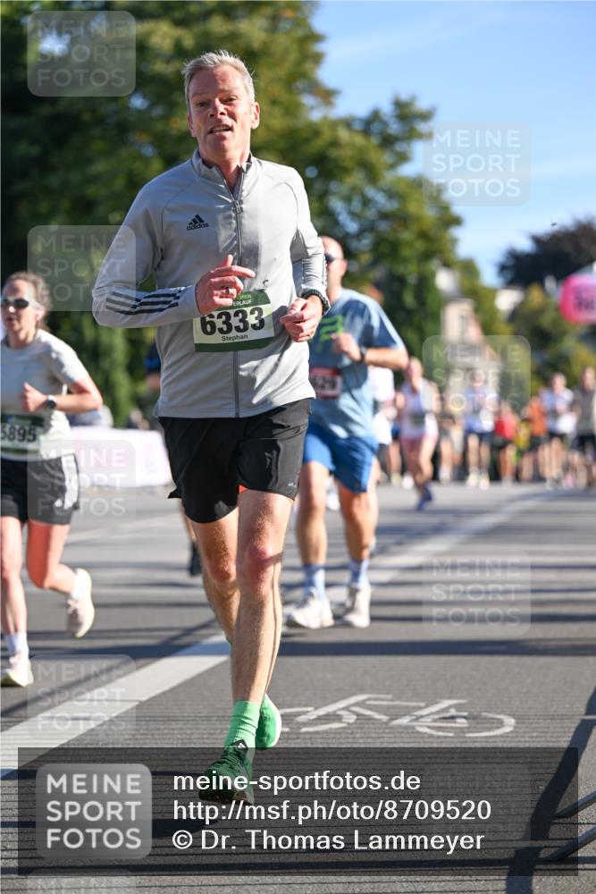 07.09.2025 - BARMER Alsterlauf Dr. Thomas Lammeyer http://msf.ph/oto/8709520 07.09.2025 09:33:54 Laufen 5895, 6333 meine-sportfotos.de