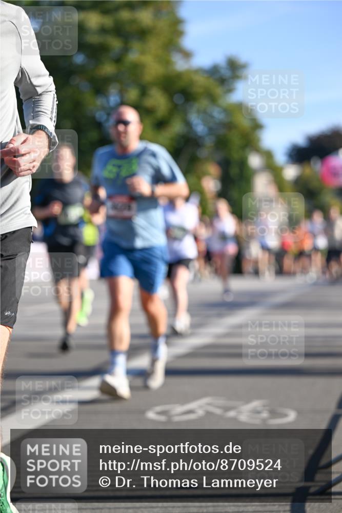 07.09.2025 - BARMER Alsterlauf Dr. Thomas Lammeyer http://msf.ph/oto/8709524 07.09.2025 09:33:54 Laufen  meine-sportfotos.de