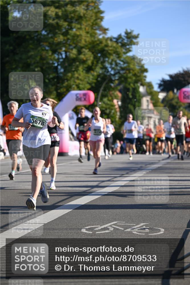 07.09.2025 - BARMER Alsterlauf Dr. Thomas Lammeyer http://msf.ph/oto/8709533 07.09.2025 09:33:56 Laufen 5678, 4338 meine-sportfotos.de