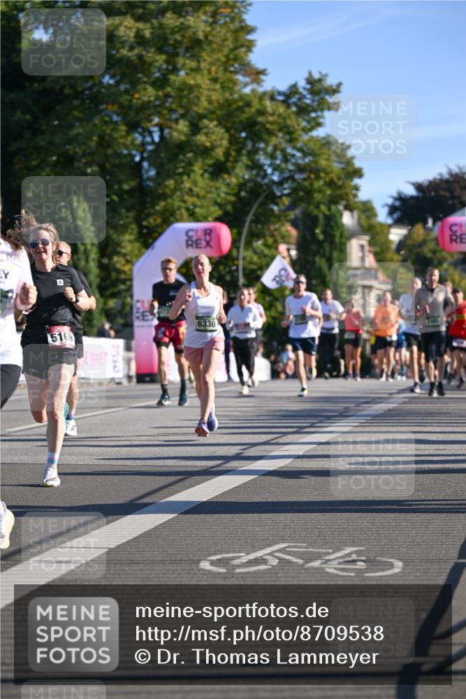 07.09.2025 - BARMER Alsterlauf Dr. Thomas Lammeyer http://msf.ph/oto/8709538 07.09.2025 09:33:57 Laufen 6330, 5169, 554, 02 meine-sportfotos.de