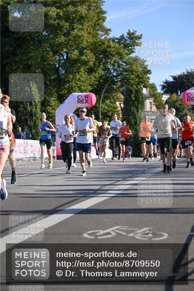 07.09.2025 - BARMER Alsterlauf Dr. Thomas Lammeyer http://msf.ph/oto/8709550 07.09.2025 09:33:59 Laufen 6215, 5117, 4786, 73, 6175, 186, 2463, 2903, 5446 meine-sportfotos.de
