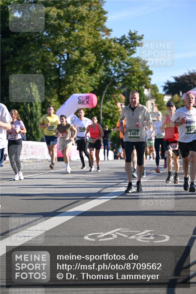07.09.2025 - BARMER Alsterlauf Dr. Thomas Lammeyer http://msf.ph/oto/8709562 07.09.2025 09:34:01 Laufen 4700, 35175, 2463, 5954, 54, 8407, 5446 meine-sportfotos.de