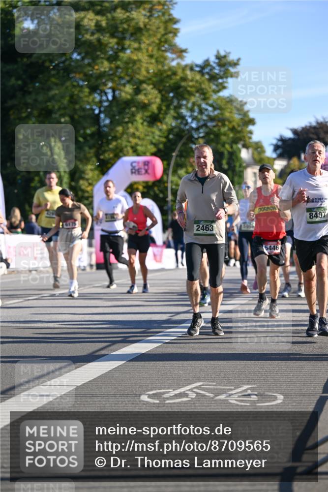 07.09.2025 - BARMER Alsterlauf Dr. Thomas Lammeyer http://msf.ph/oto/8709565 07.09.2025 09:34:02 Laufen 8407, 2463, 5446 meine-sportfotos.de