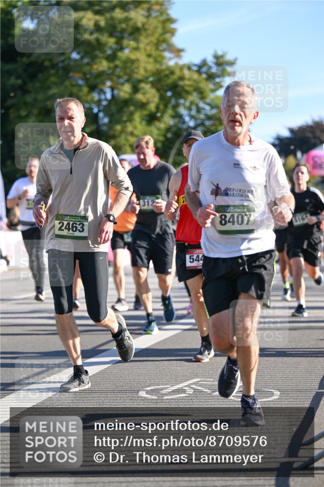 07.09.2025 - BARMER Alsterlauf Dr. Thomas Lammeyer http://msf.ph/oto/8709576 07.09.2025 09:34:04 Laufen 2463, 312, 8407, 544 meine-sportfotos.de