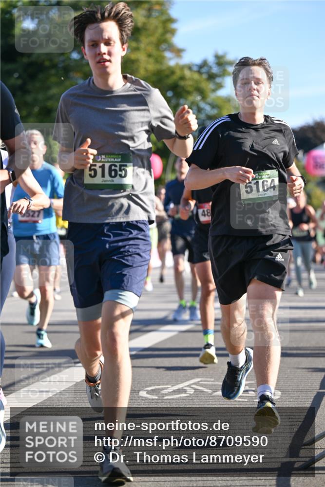 07.09.2025 - BARMER Alsterlauf Dr. Thomas Lammeyer http://msf.ph/oto/8709590 07.09.2025 09:34:06 Laufen 5165, 48, 36, 5164 meine-sportfotos.de