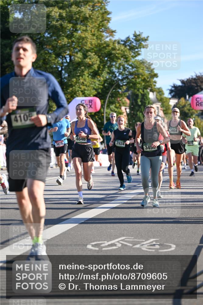07.09.2025 - BARMER Alsterlauf Dr. Thomas Lammeyer http://msf.ph/oto/8709605 07.09.2025 09:34:09 Laufen 410, 4646, 3078, 2924, 3450, 3464, 1016 meine-sportfotos.de