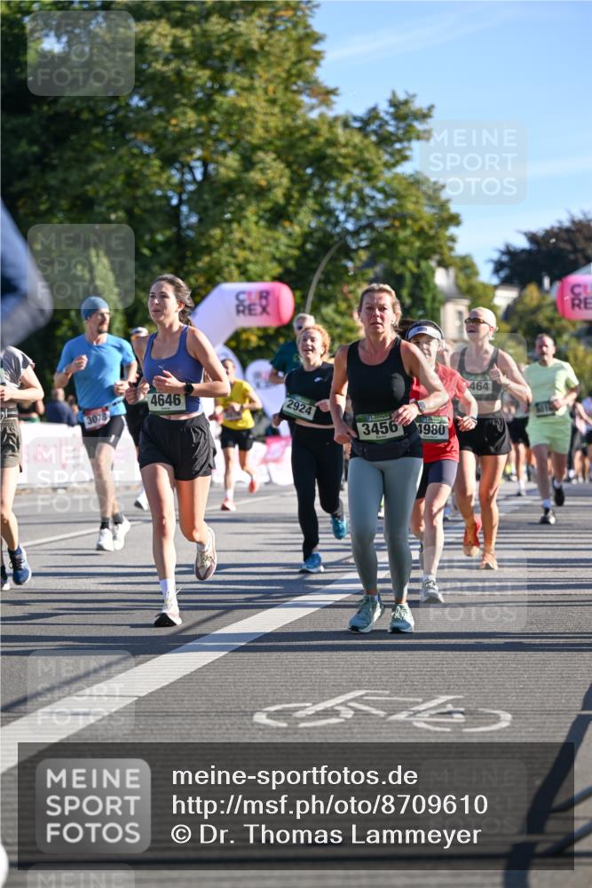 07.09.2025 - BARMER Alsterlauf Dr. Thomas Lammeyer http://msf.ph/oto/8709610 07.09.2025 09:34:09 Laufen 4646, 3078, 2924, 3456, 1980, 464, 4, 101 meine-sportfotos.de